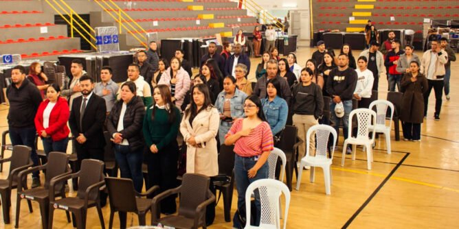 Entrega de dotación para centros de atención de adultos