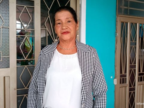 Poetisa Ruth Castillo Torres