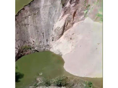 Represamiento de río en San Antonio, La Cruz, Nariño