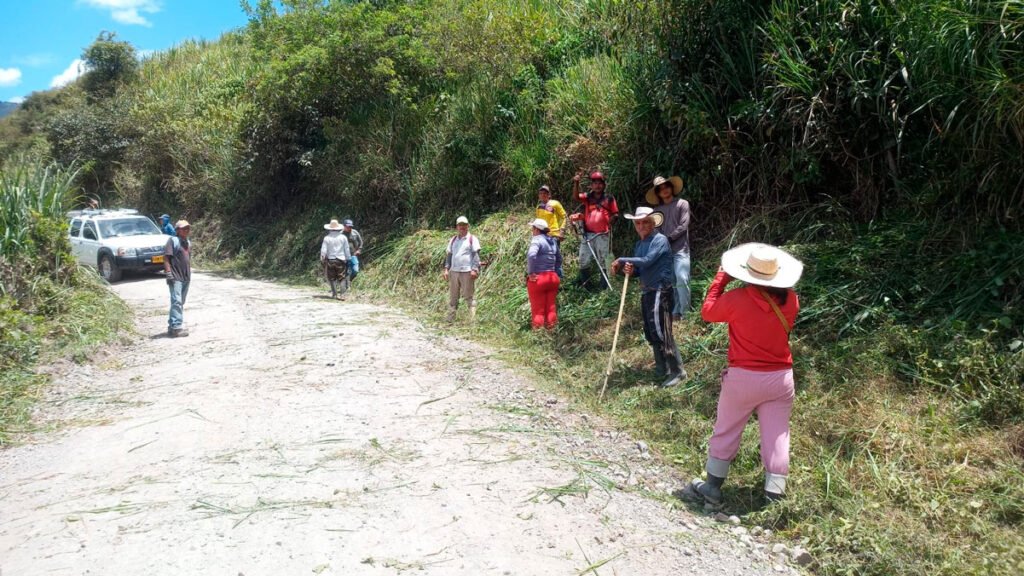 Rocería en la vía Roma - Puente Eduardo Santos