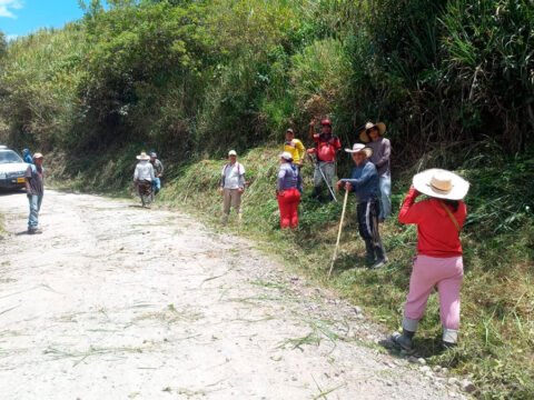 Rocería en la vía Roma - Puente Eduardo Santos