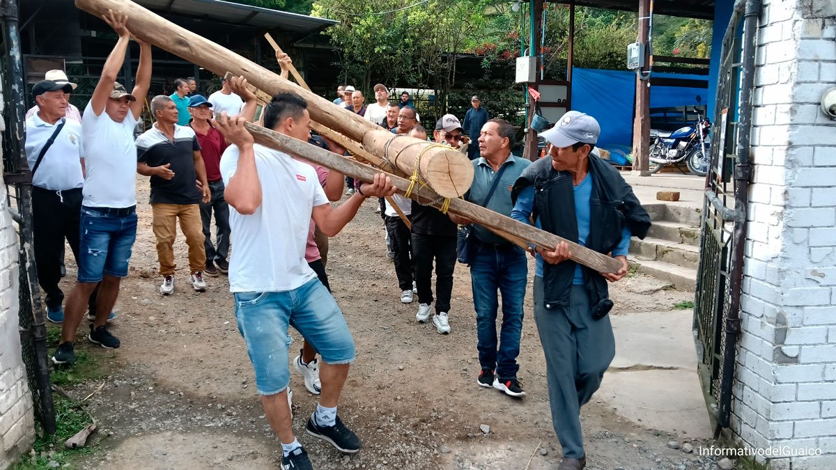 Viacrucis en Sandoná Viacrucis en Sandoná