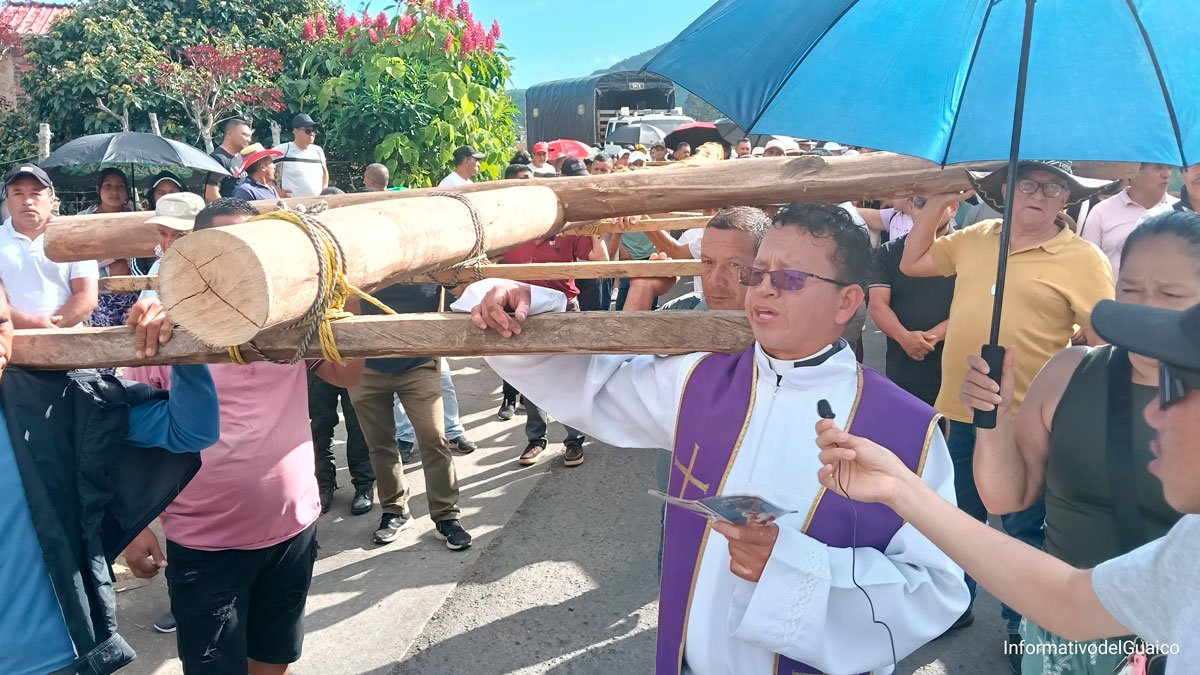 Viacrucis en Sandoná Viacrucis en Sandoná