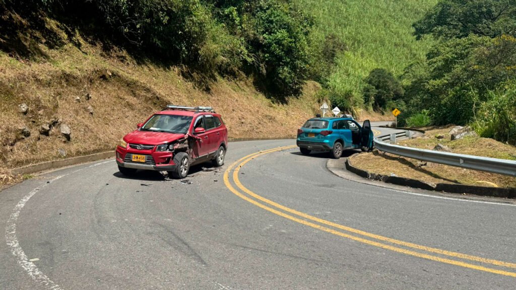 Accidente en la vía Circunvalar Galeras, sector del puente Alto Ingenio