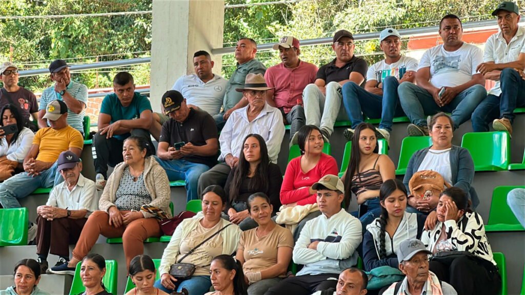 Familias desplazadas en Linares
