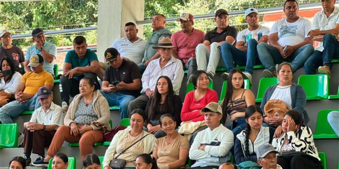 Familias desplazadas en Linares