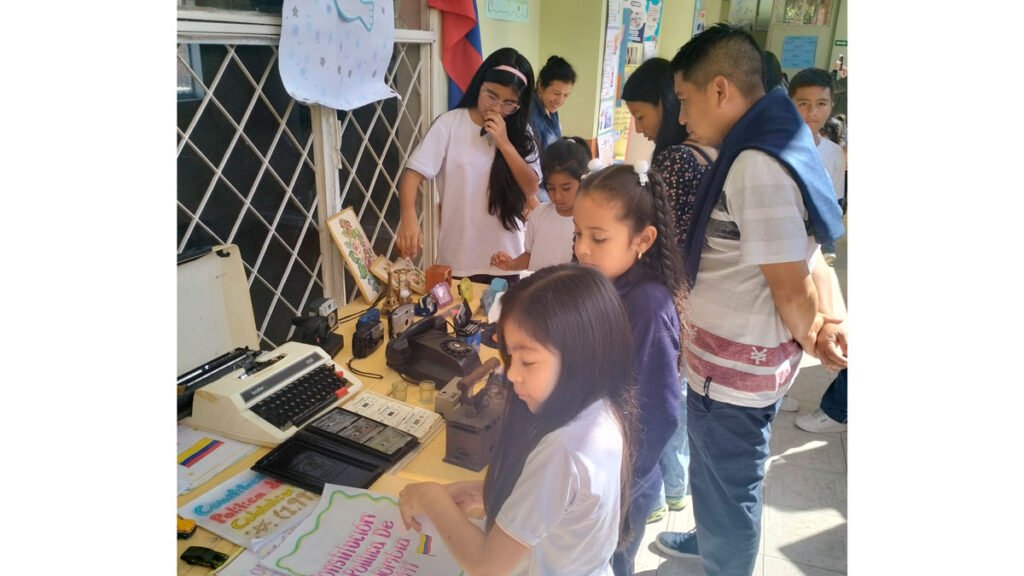 Feria de la ciencia en la IE Nuestra Señora de Fátima de Sandoná
