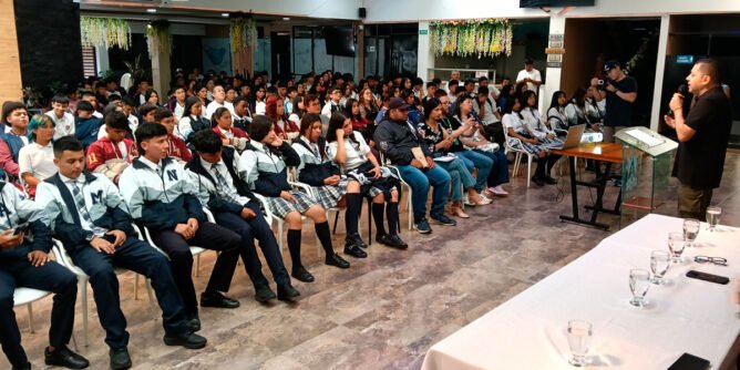 Lanzamiento del proyecto de educación superior gratuita