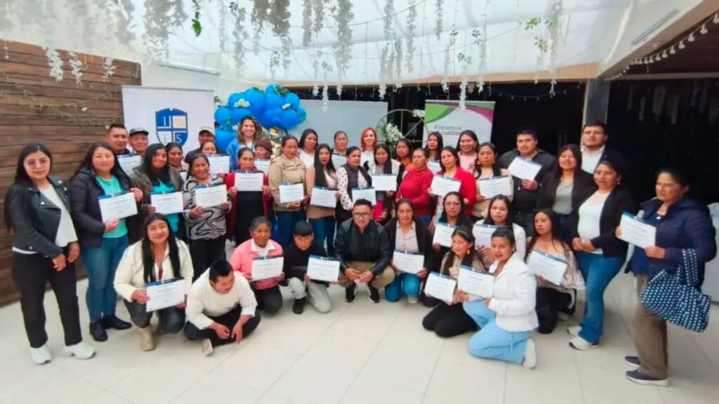 Mujeres cuidadoras de Cumbal se capacitan en gastronomía y artesanías