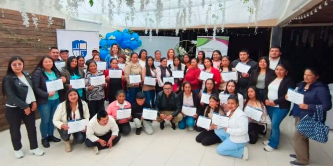 Mujeres cuidadoras de Cumbal se capacitan en gastronomía y artesanías