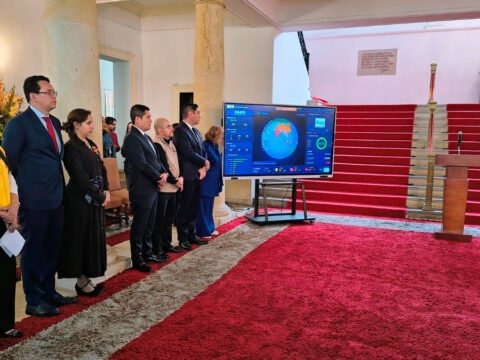 Oficina de la Cancillería de Bogotá en el inicio de las elecciones de los colombianos en el exterior