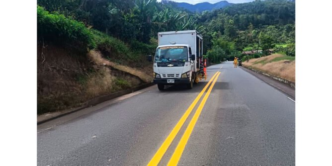 Señalización de la vía Circunvalar Galeras entre Consacá y Yacuanquer