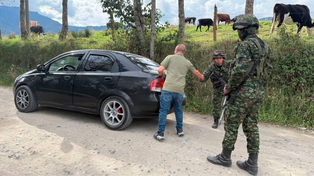 Ejército realiza controles en las vías de Nariño