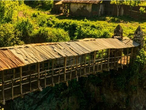 Puente San Antonio sobre el río Guáitara