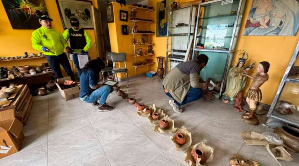 Recuperan piezas arqueológicas