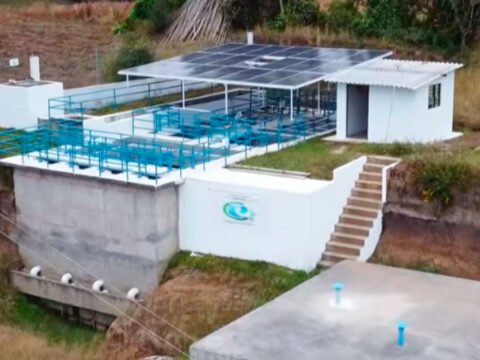 Cuaspud hace historia con el primer acueducto público de Nariño impulsado por energía solar Acueducto de Cuspud
