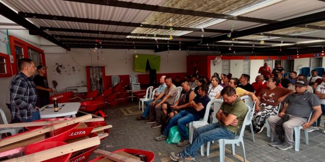 Alcaldía entrega carretas a juntas de acción comunal