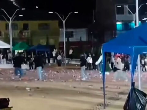 Lanzamiento de botellas en Funes, Nariño