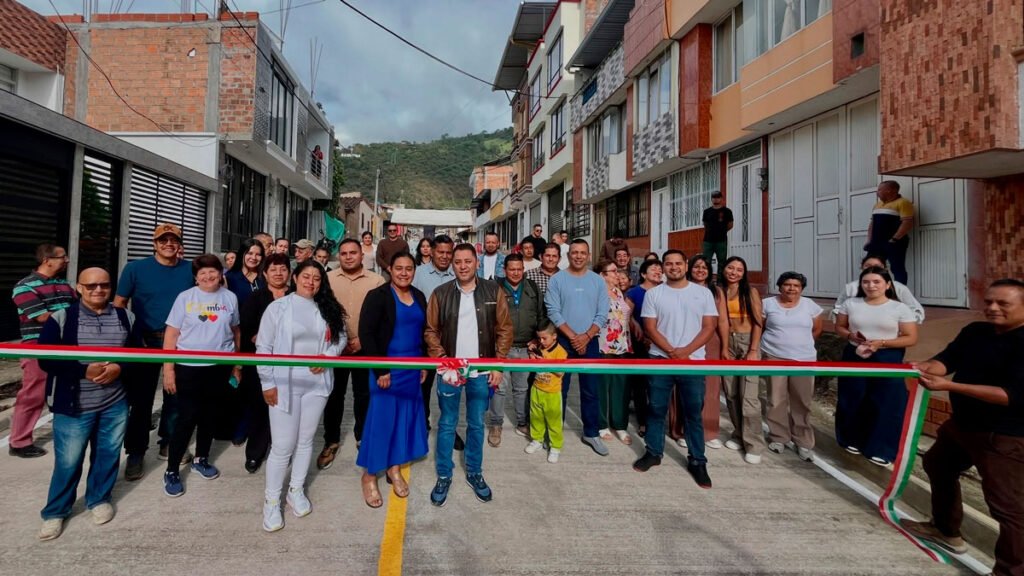 Entrega pavimento calle 8 entre 6 y 7