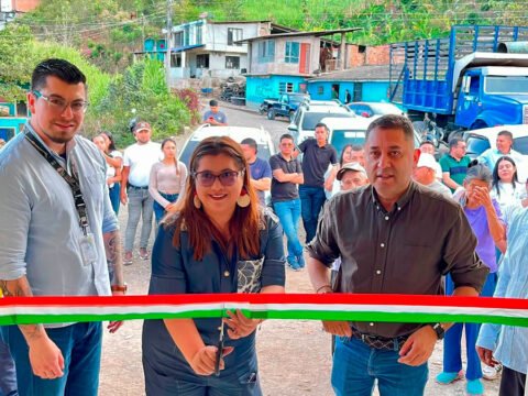 Entrega puesto de salud de El Vergel remodelado