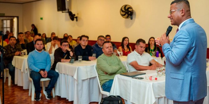 Gobernador con alcaldes