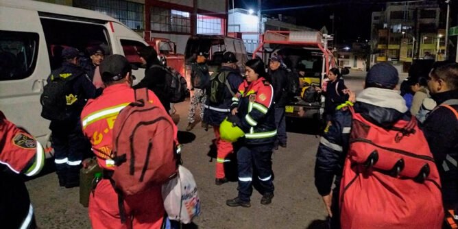 Bomberos llegan a Guachavés, Santacruz