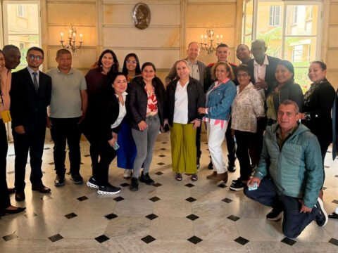 Claudia Rojas en el Ministerio de Hacienda