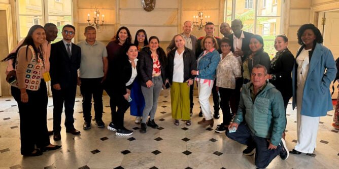 Claudia Rojas en el Ministerio de Hacienda