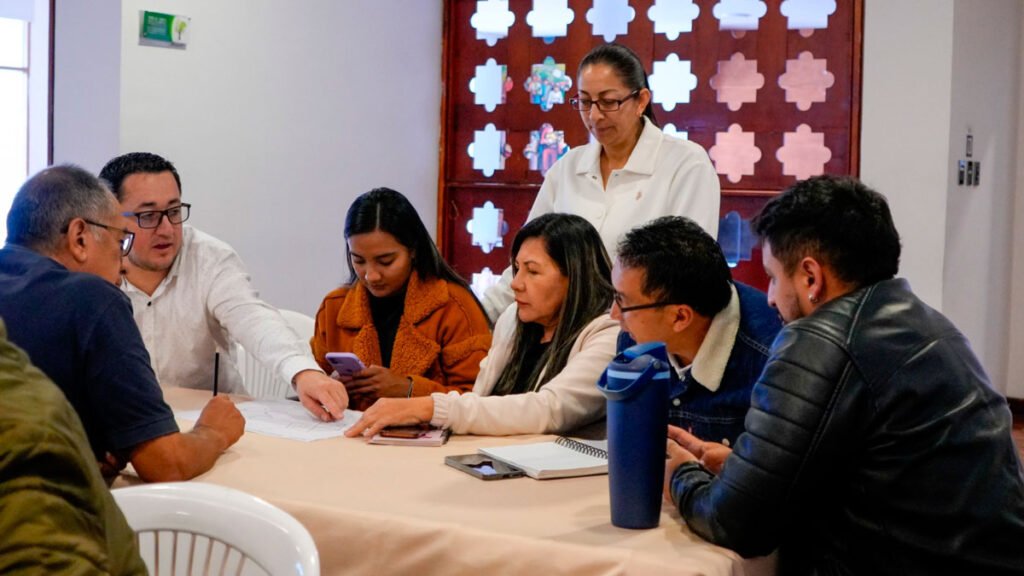 Docentes se capacitan en proyectos turísticos