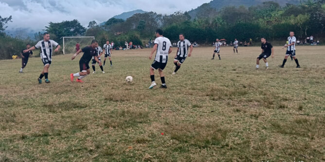 Fútbol municipal en El Ingenio