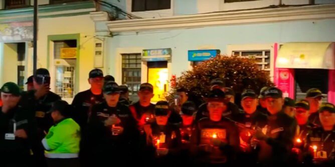 Velatón por el regreso del patrullero Álvaro Pístala Garrido