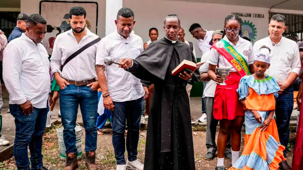 Inició construcción de complejo deportivo del Liceo Nacional Max Seidel de Tumaco