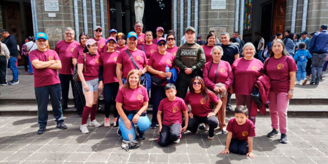 Atención a turistas en Las Lajas