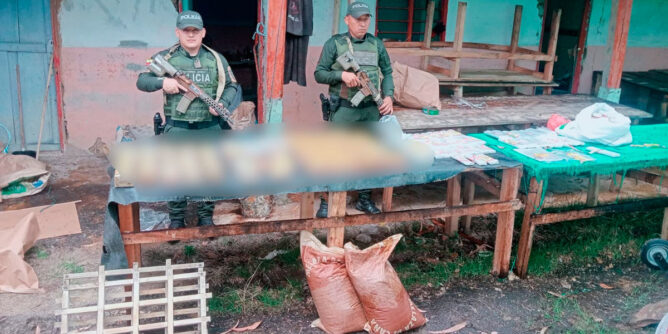 Decomiso de elementos de un derretidero de azúcar en Guaitarilla