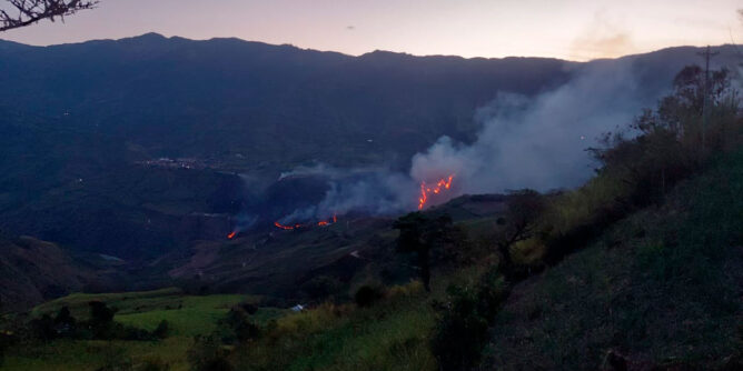 Incendio forestal parte baja de Ancuya