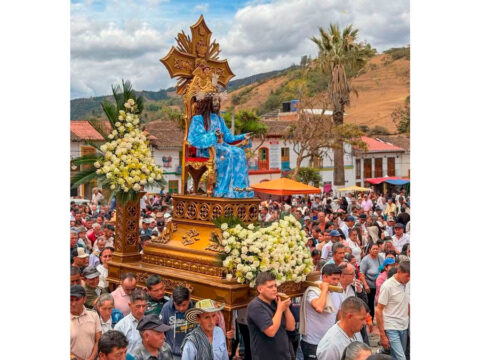 Habitantes de El Tambo realizaron Gran Rogativa por la Lluvia ante prolongada sequía Jesús Nazareno de El Tambo