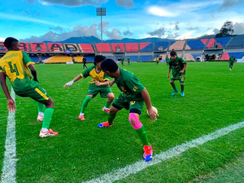 Partido de fútbol de los Juegos Intercolegiados