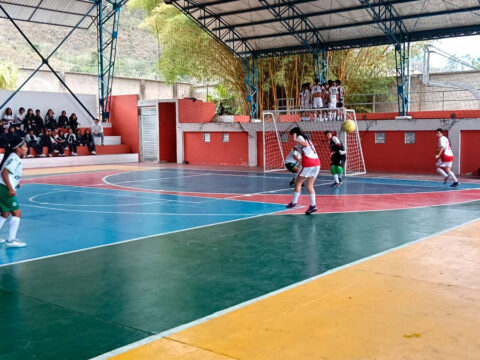 Equipo femenino de fútbol de salón de Sandoná clasificó a la final departamental Partido de fúbol de salón entre Sandoná y El Tambo